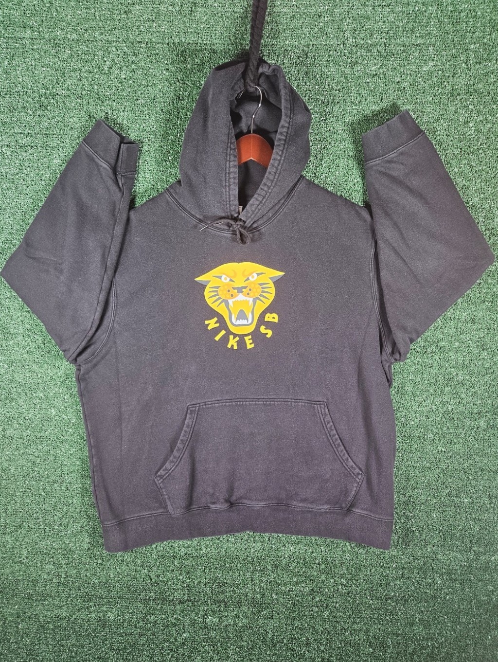 Nike Sb Gfx Panther Black Hoodie  Mens Size Xl  Colorway  Faded Black